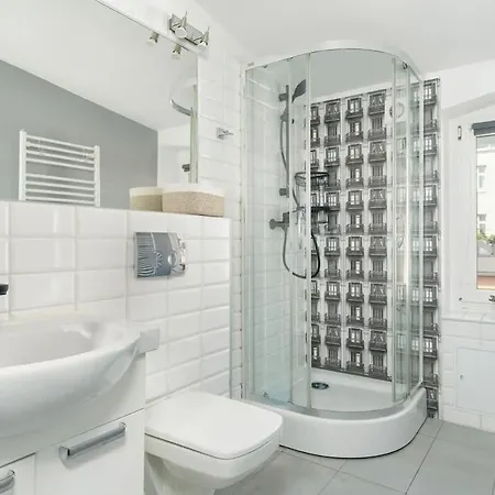 Cozy Sweet Close To Old Town In By Renters Apartment