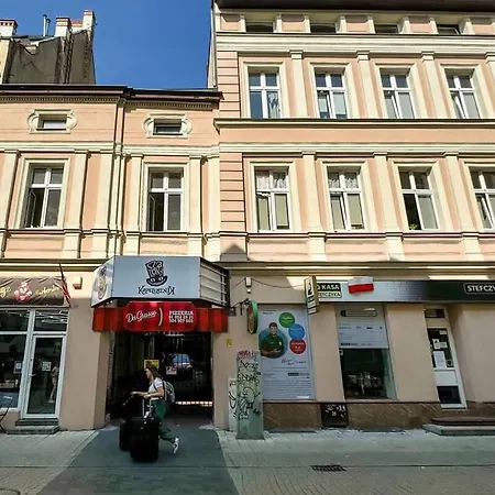 Cozy Sweet Close To Old Town In By Renters *