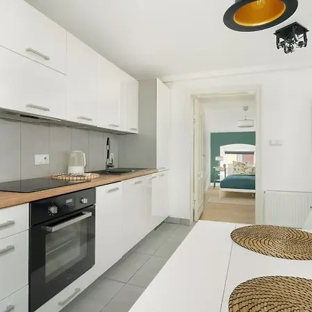 Apartment Cozy Sweet Close To Old Town In By Renters Poznan