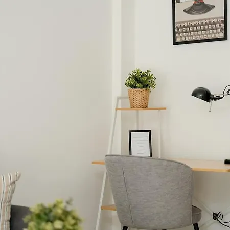 Apartment Cozy Sweet Close To Old Town In By Renters